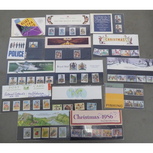 100 - Uncollated postage stamps: to include unused presentation packs