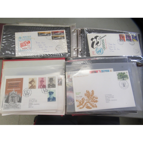 105 - Uncollated variously themed First Day covers