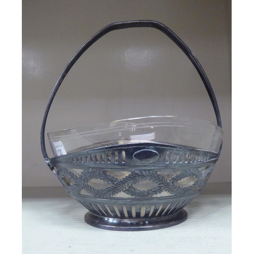 120 - An early 20thC Kayser pewter bowl with a matched glass insert  7