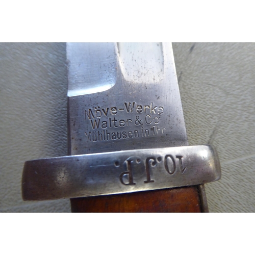 164 - A German Great War Walton & Co bayonet, stamped 10.J.P, the blade 10