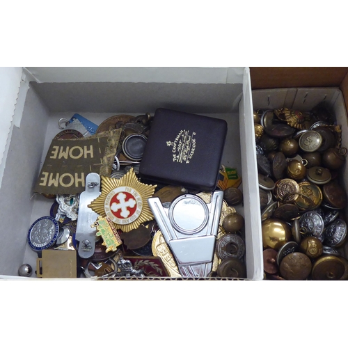 232 - Mainly military themed badges and buttons(Please Note: this lot is subject to the statement made in ... 