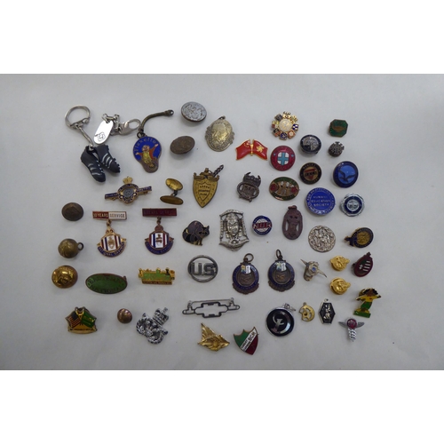 232 - Mainly military themed badges and buttons(Please Note: this lot is subject to the statement made in ... 