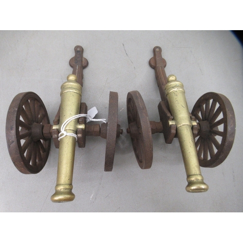 243 - A pair of modern miniature model, cast iron and bronze cannons  4