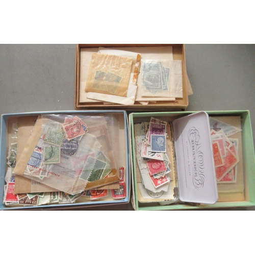 269 - Uncollated, mainly used postage stamps: to include British, Australian and Scandinavian