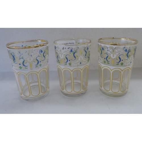 270 - Six Venetian inspired glass tumblers, in two different coloured patterns