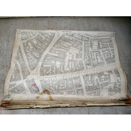 155 - An uncollated collection of mainly early 20thC 1/2500 scale and other Ordnance Survey and other UK c... 