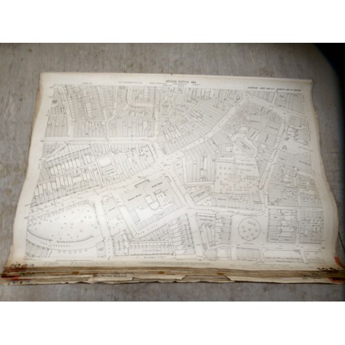 155 - An uncollated collection of mainly early 20thC 1/2500 scale and other Ordnance Survey and other UK c... 