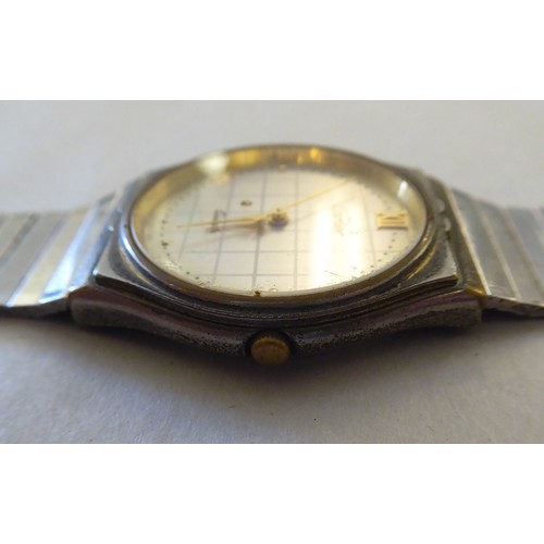 56 - A Must de Cartier stainless steel cased and strapped wristwatch, the quartz movement faced by a dott... 