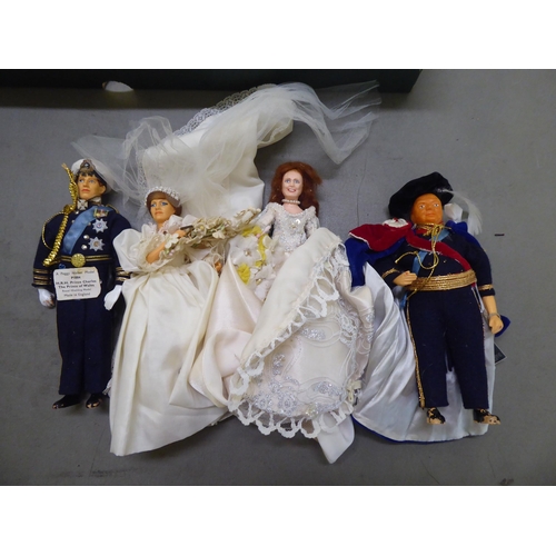 250 - Peggy Nisbet dolls: to include P/454 Queen Mary I  8