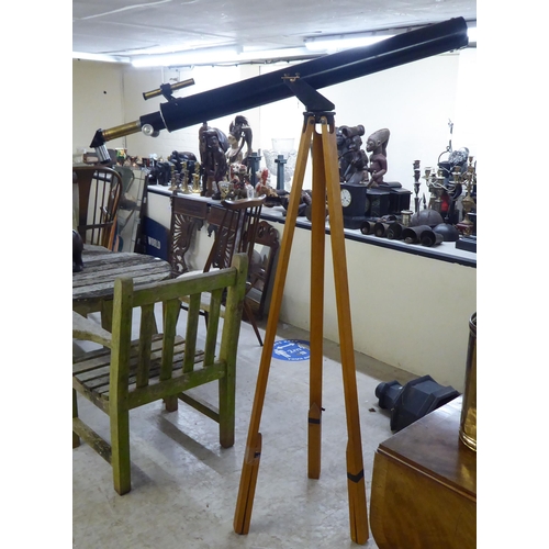 259 - A 20thC black painted enamelled steel and lacquered brass telescope  12