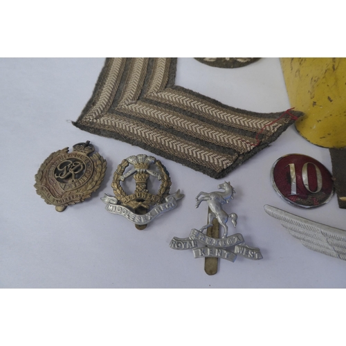 26 - Military cap badges, insignia and uniform badges (Please Note: this lot is subject to the state... 