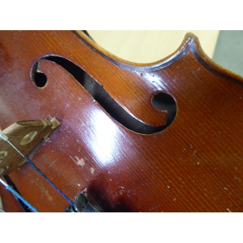 392 - A 20thC violin with a purfled edge and two piece back  14