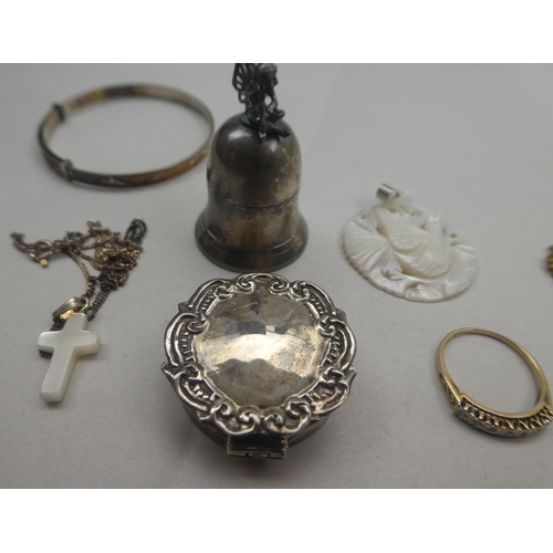 84 - Collectables and items of personal ornament: to include two 9ct gold rings, set with small diamonds&... 