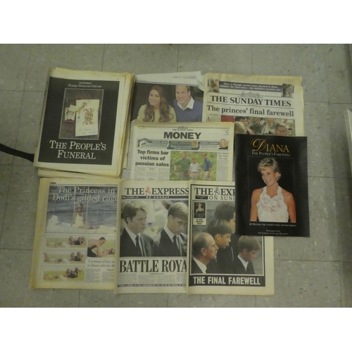 278 - Royal printed and other ephemera: to include a Charles and Diana platter  12