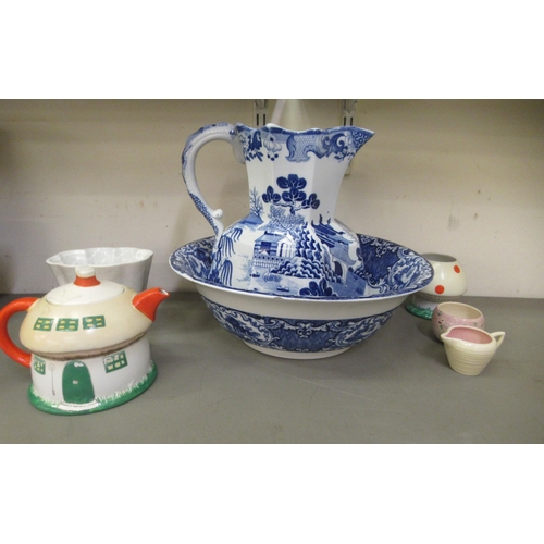 318 - Decorative ceramics: to include a Shelley china novelty Mabel Lucie Attwell teapot and sugar basin; ... 