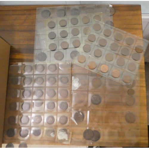 56 - An uncollated collection of 19thC and 20thC British coins, mainly pennies, halfpennies and farthings... 