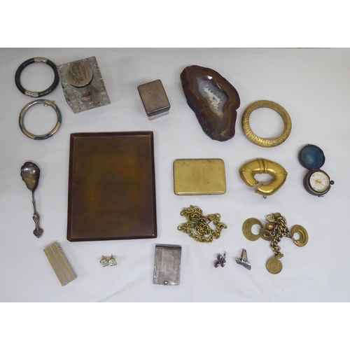 197 - Collectables and items of personal ornament: to include a Gucci necklace; a pocket barometer; and a ... 