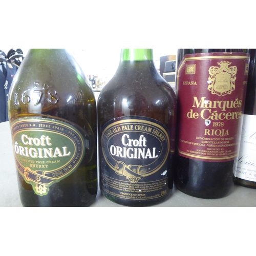 219 - Alcoholic beverages: to include a Chateau de Seguro 1999 ; a Chateau du Chapitre  1972; an... 