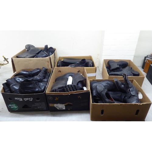 224 - Military and other riding boots, in black hide  various sizes, mostly in pairs(Please Note: this lot... 