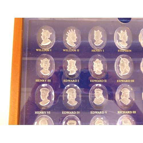 95 - A set of forty-two Danbury Mint sculpted crystal cameos, depicting head and shoulders portraits of B... 