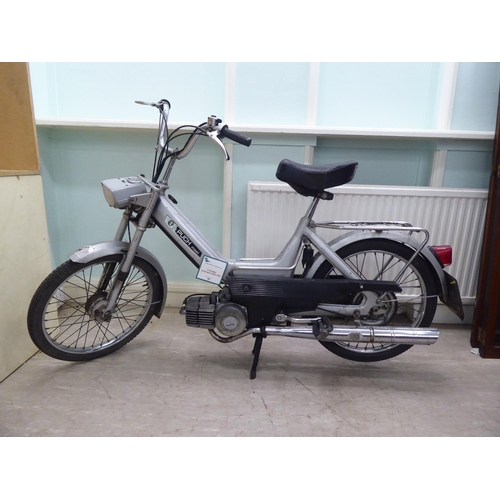 50 - A 1976 Puch Maxi moped, Historic Vehicle, 49cc petrol engine, in silver livery (Vin 6537695 Eng 6537... 