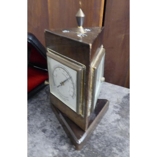 274 - Collectables: to include a set of Edwardian brass postal balance scales with weights; and a vintage ... 