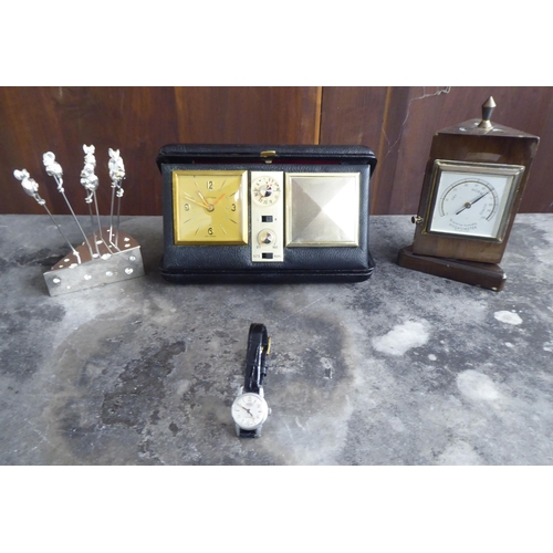 274 - Collectables: to include a set of Edwardian brass postal balance scales with weights; and a vintage ... 