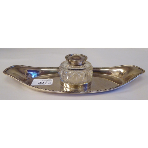 301 - An Edward VIII/George VI silver inkwell deskstand  10