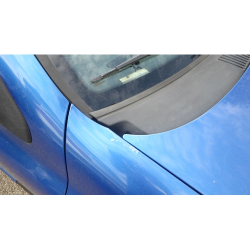 330 - A 2003 Renault Clio Sport hatchback, in blue livery with a 1998cc petrol engine and manual gearbox, ... 