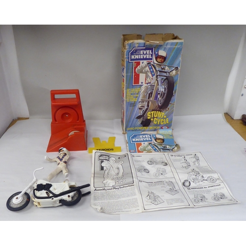 99 - An Ideal Toy Corp Evel Knievel Stunt Cycle with original carton