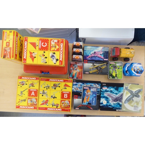 244 - Meccano, various sets, some boxed: to include a World War II Spitfire; and a 'B' set (086401) multi-... 