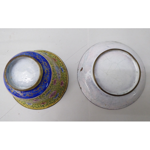 102 - Oriental collectables: to include a mid 20thC enamel lidded bowl, on a saucer