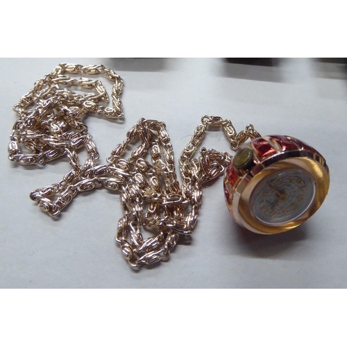 120 - Jewellery and watches: to include a lady's stainless steel bracelet watch