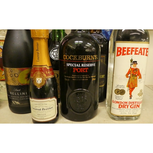 172 - Wines and spirits: to include a bottle of Cockburn's Special Reserve Port