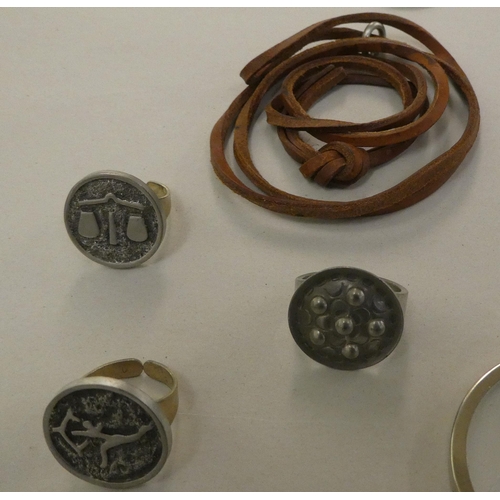 185 - Jorgen Jensen jewellery: to include rings and pendants