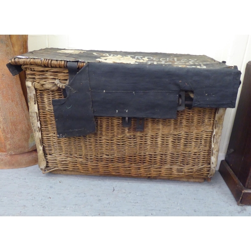 270 - A wicker trunk, inscribed 'Capt JR Beckley'  20