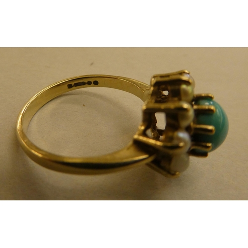 292 - A 9ct gold cluster ring, set with turquoise and seed pearls 