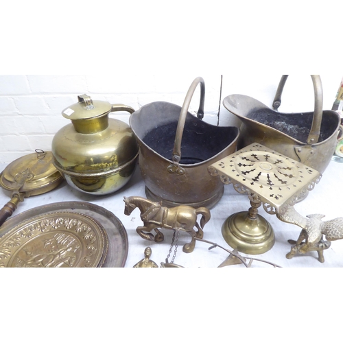 33 - Mainly late Victorian/early/mid 20thC metalware: to include a brass tea cannister  13