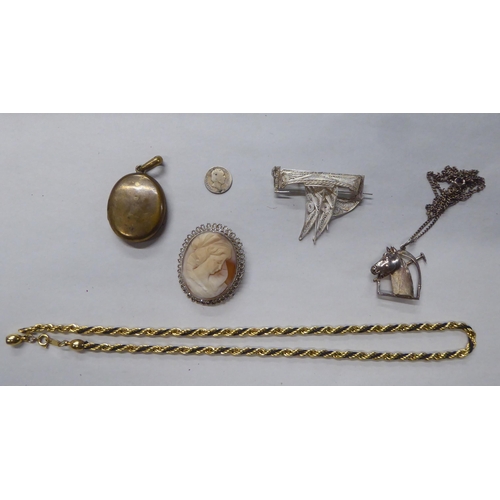 64 - Jewellery and watches: to include a yellow metal necklace