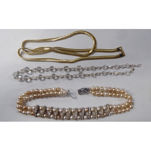 64 - Jewellery and watches: to include a yellow metal necklace