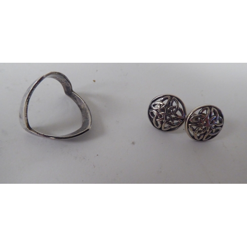 267 - White and silver coloured metal items of personal ornament: to include bangles and lockets