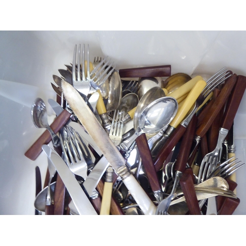 270 - Mainly 1970/80s retro design teak and other handled cutlery and flatware