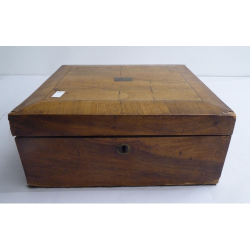 43 - 19thC and later wooden items: to include a mahogany cheese coaster; and an oak Lazy Susan  26