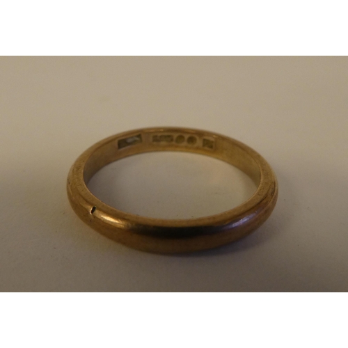 7 - Two 9ct gold wedding rings