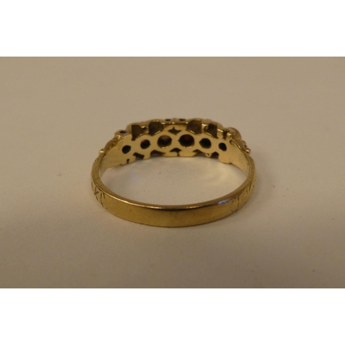 9 - Yellow metal items of personal ornament: to include a 9ct gold ring