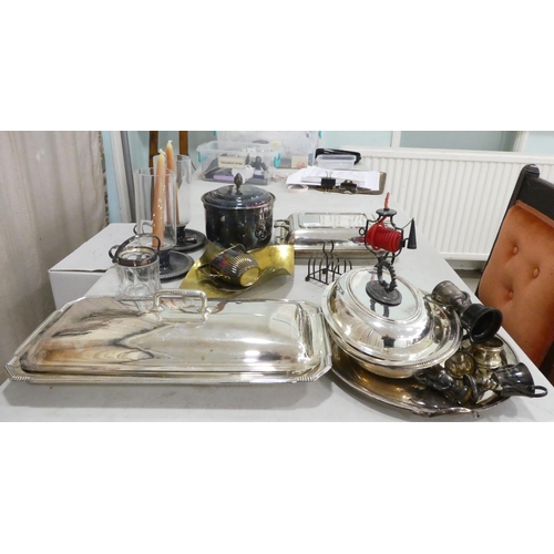 112 - Silver plated tableware: to include lidded tureens