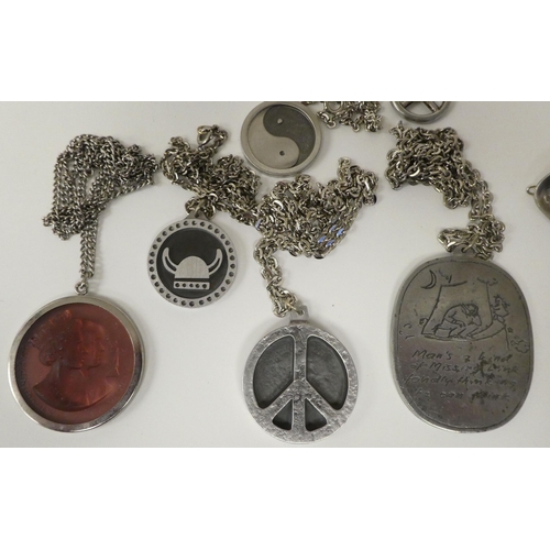 130 - Jorgen Jensen pewter items of personal ornament: to include hair barrettes and a bangle