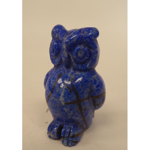 136 - A lapis lazuli model, a standing owl  2