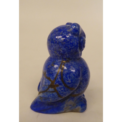 136 - A lapis lazuli model, a standing owl  2