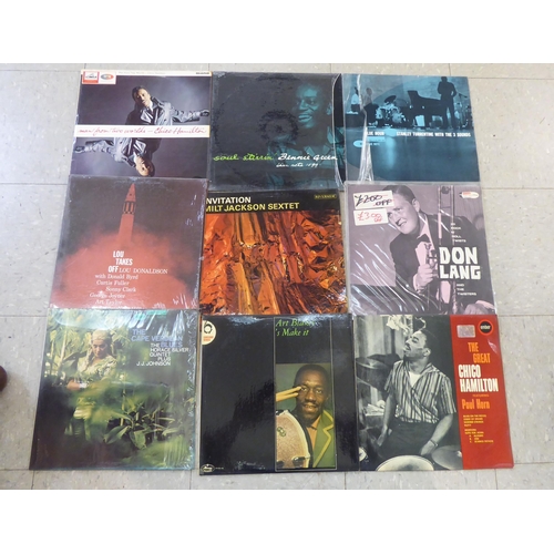 209 - Vinyl records, mainly rock 'n pop: to include The Links, Jonny Cash and The Monkees